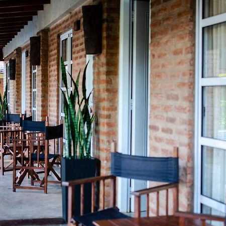 Cabanas Solar Del Paso Paso de la Patria Exteriör bild
